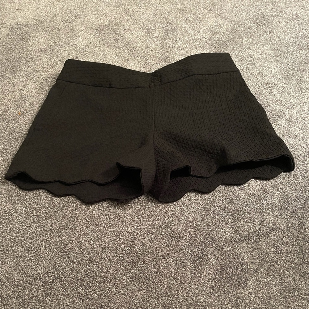 Loft Black Scalloped Riviera Shorts - Size 4